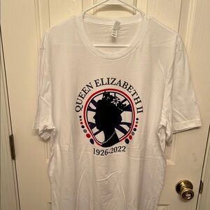 Queen Elizabeth II Commemorative T-Shirt